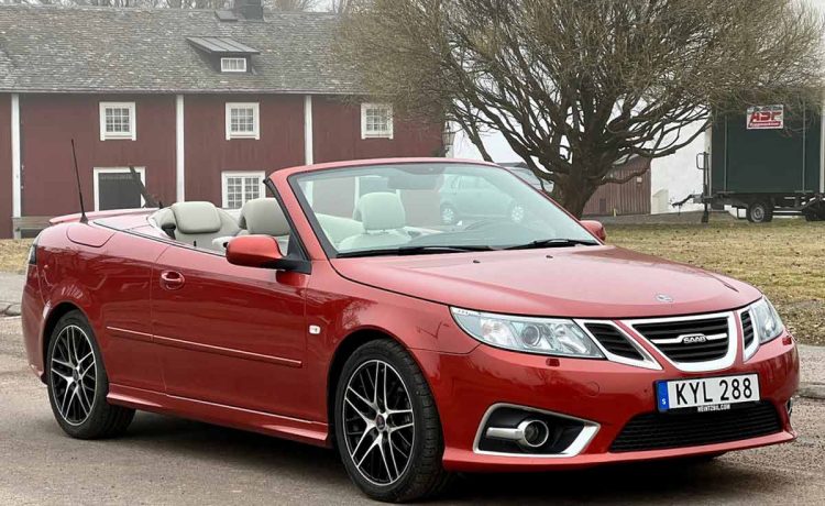 Saab 9-3 Aero Cabriolet Independence Edition: A Rare Gem to Be Auctioned at the 2024 Saab Festival in Trollhättan.