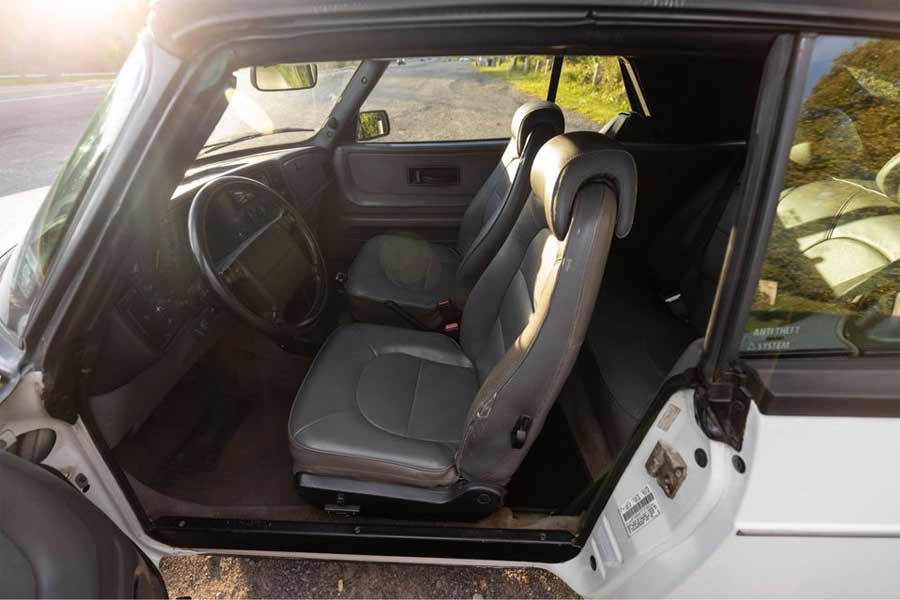 Saab 900 Convertible Interior