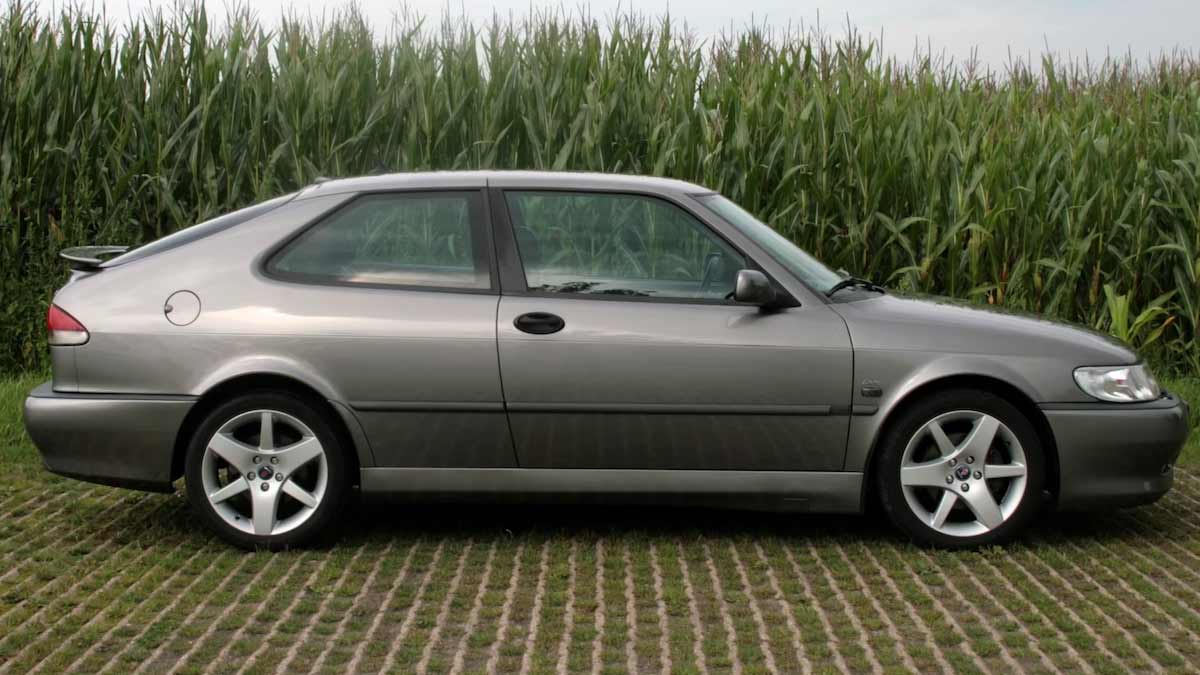 Captivating Excellence: The Saab 9-3 Aero Coupe, A Vision of Timeless Beauty and Unmatched Performance on Wheels