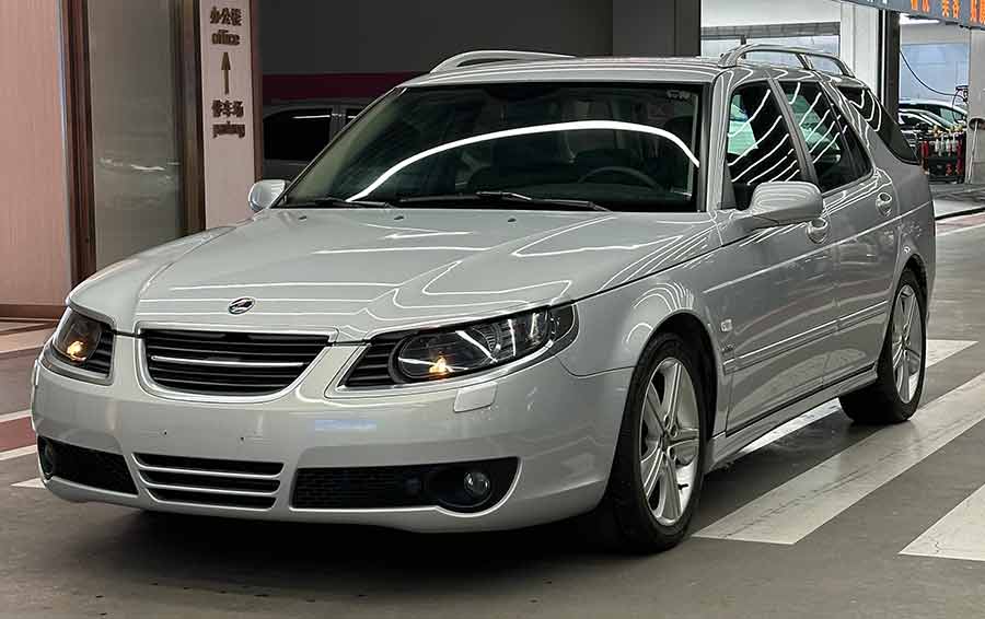 Tony Wang's exceptionally preserved 2009 Saab 9-5 BioPower Griffin wagon, boasting fewer than 3,000 kilometers, represents an irresistible find for passionate Saab collectors.