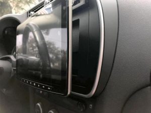 Custom Infotainment System Upgrade for Saab 9-3