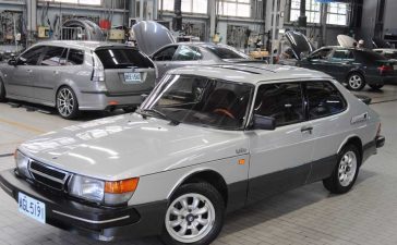 Classic Saab 900 Turbo Coupe