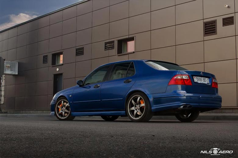 Cosmic Blue Saab 9-5