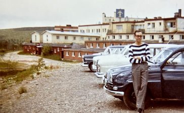 Inge, proudly leaning on his midnight-blue Saab 96 in the mid-1960s, igniting a passion for Saab that would endure for decades.