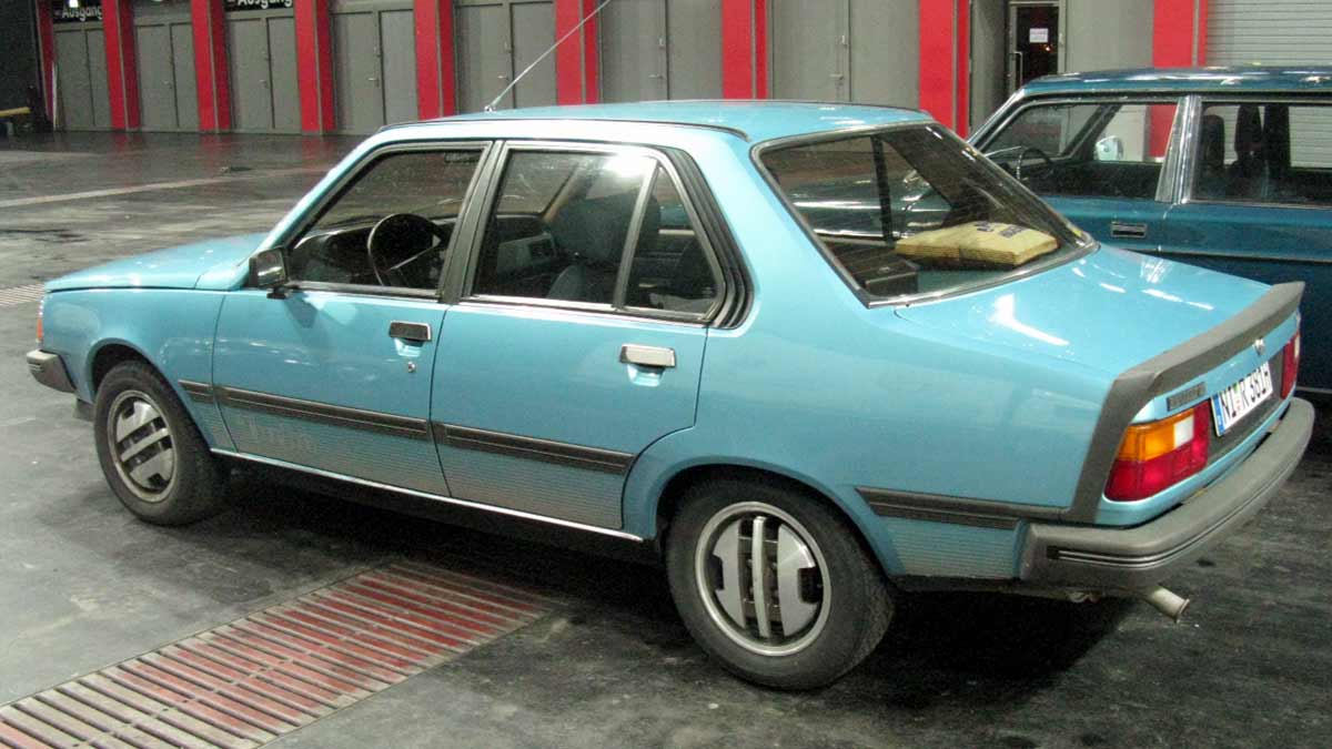 A rare 1980s Renault 18 Turbo, showcasing its classic design and turbocharged performance, part of Renault's early experiments with turbo technology that transformed everyday sedans into powerhouses. With only a few examples left today, this model remains a gem among car enthusiasts. Authornakhon100