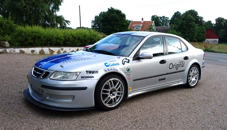 Replica of Saab 9-3 SS Diners Club Racing Team