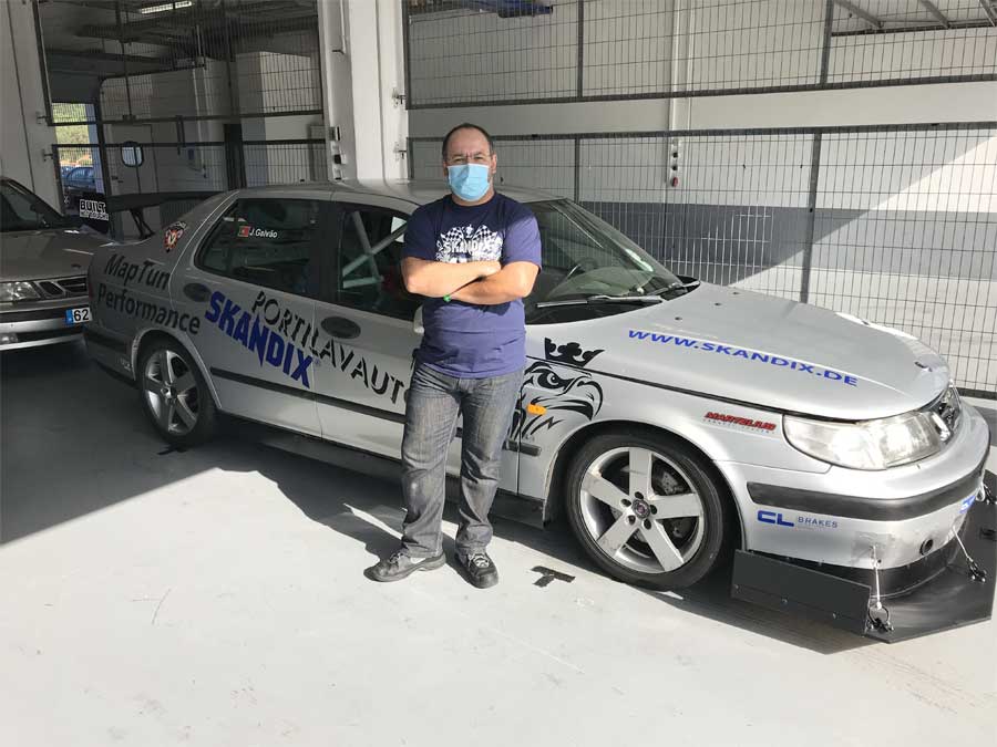 J. Galvão and his Saab 9-5