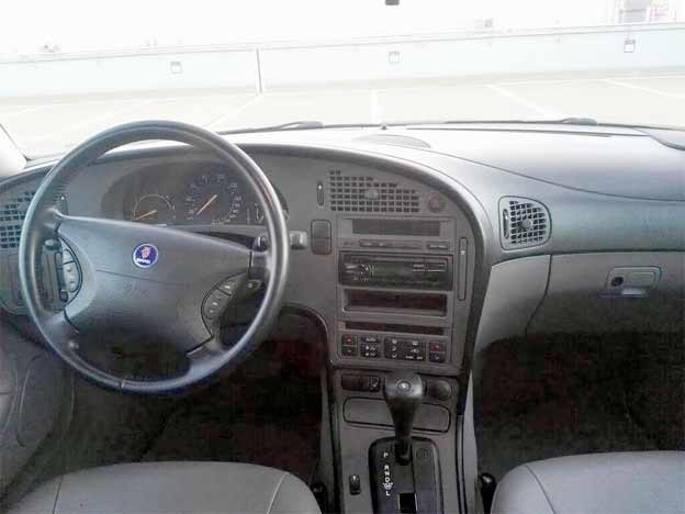 Saab 9-5 interior