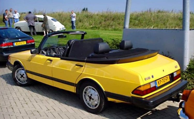 Saab 900 4-door convertible