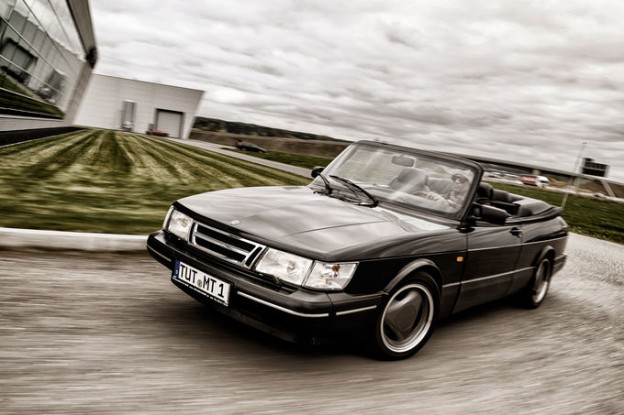 Saab-900