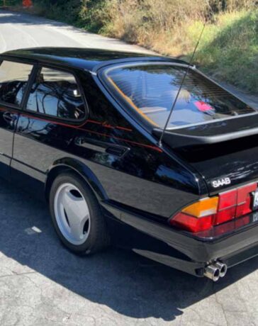 Saab 900 Carlsson