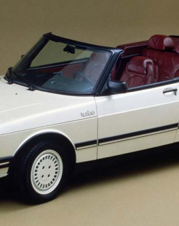 The ASC "flat nose" prototype of Saab 900 convertible