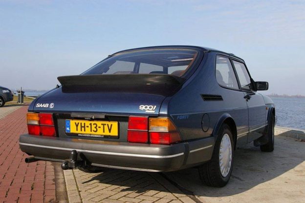 SAAB 900 “Forty” Special Edition