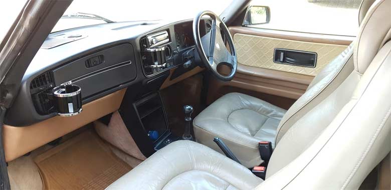 Saab 900 good interior