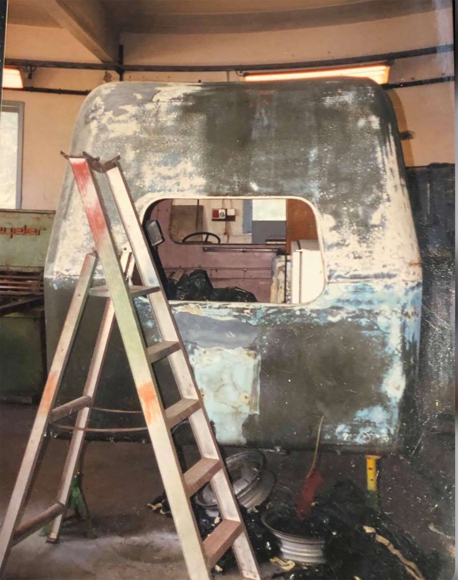 SaabO mini-camper in the restoration process