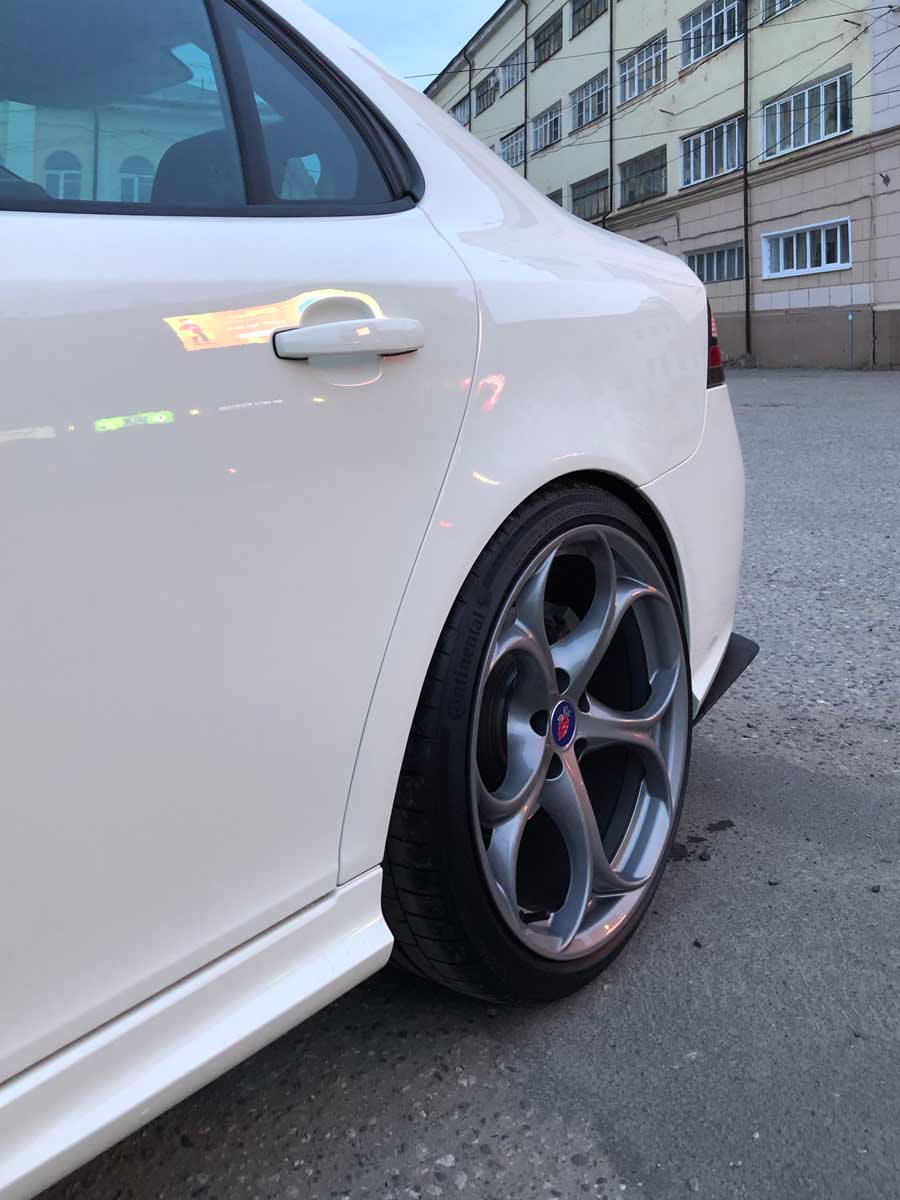 Alfa Romeo Giulia QV 19" Rims and KR-Stido Rear-end diffusers