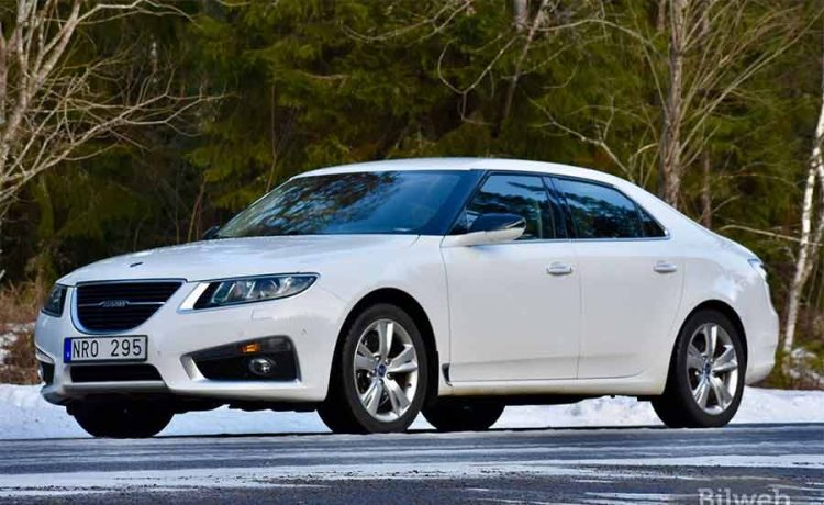 This Hirsch-tuned Saab 9-5 NG Aero Turbo6 XWD, finished in Arctic White, has already surpassed its reserve price at auction. With 330 hp, premium factory options, and pristine condition, will it set a new benchmark for Saab collectibility?