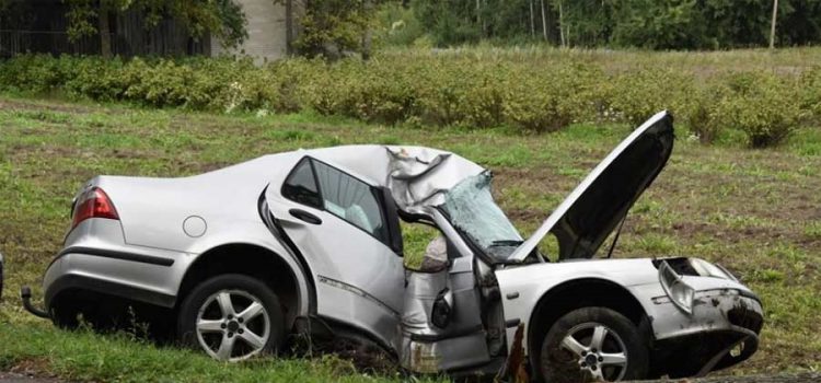 crashed Saab car