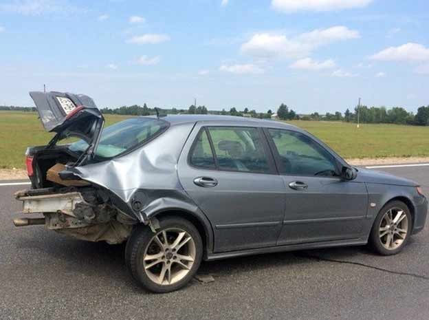 crashed-saab-9-5