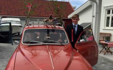 Tord and his Saab 96: The V-4 "ern from Ford that the SaabB 96 is equipped with runs smoothly and flawlessly after the owner changed the ignition system on the car.