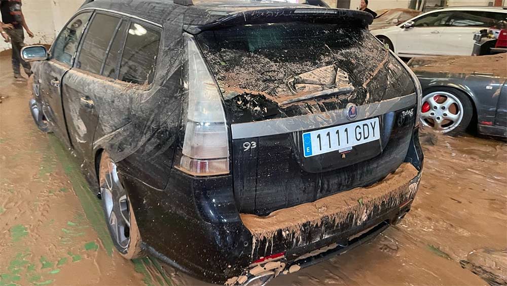 The rare Saab 9-3 Turbo X SportCombi, a collector’s dream, now awaits restoration after enduring the devastating Valencia floods.