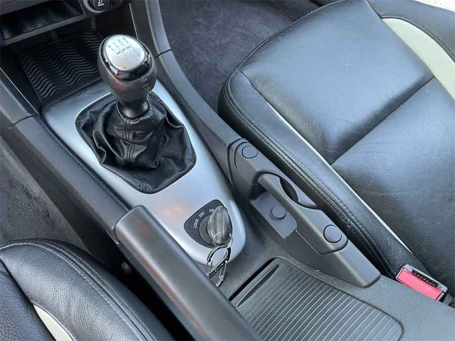 "Embrace the Thrill: The Manual Transmission – A Rarity in the US, a Joy in the Saab 9-3 Aero SportCombi XWD