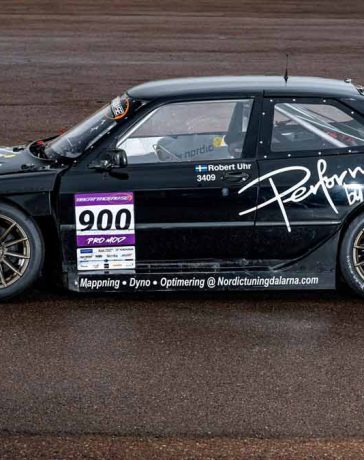 Robert Uhr's Saab 900 GTR, a masterpiece by Nordic Tuning Dalarna, showcasing cutting-edge aerodynamics and race-winning performance.