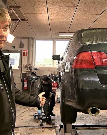 Per Vodder at his Saab service in Hojer