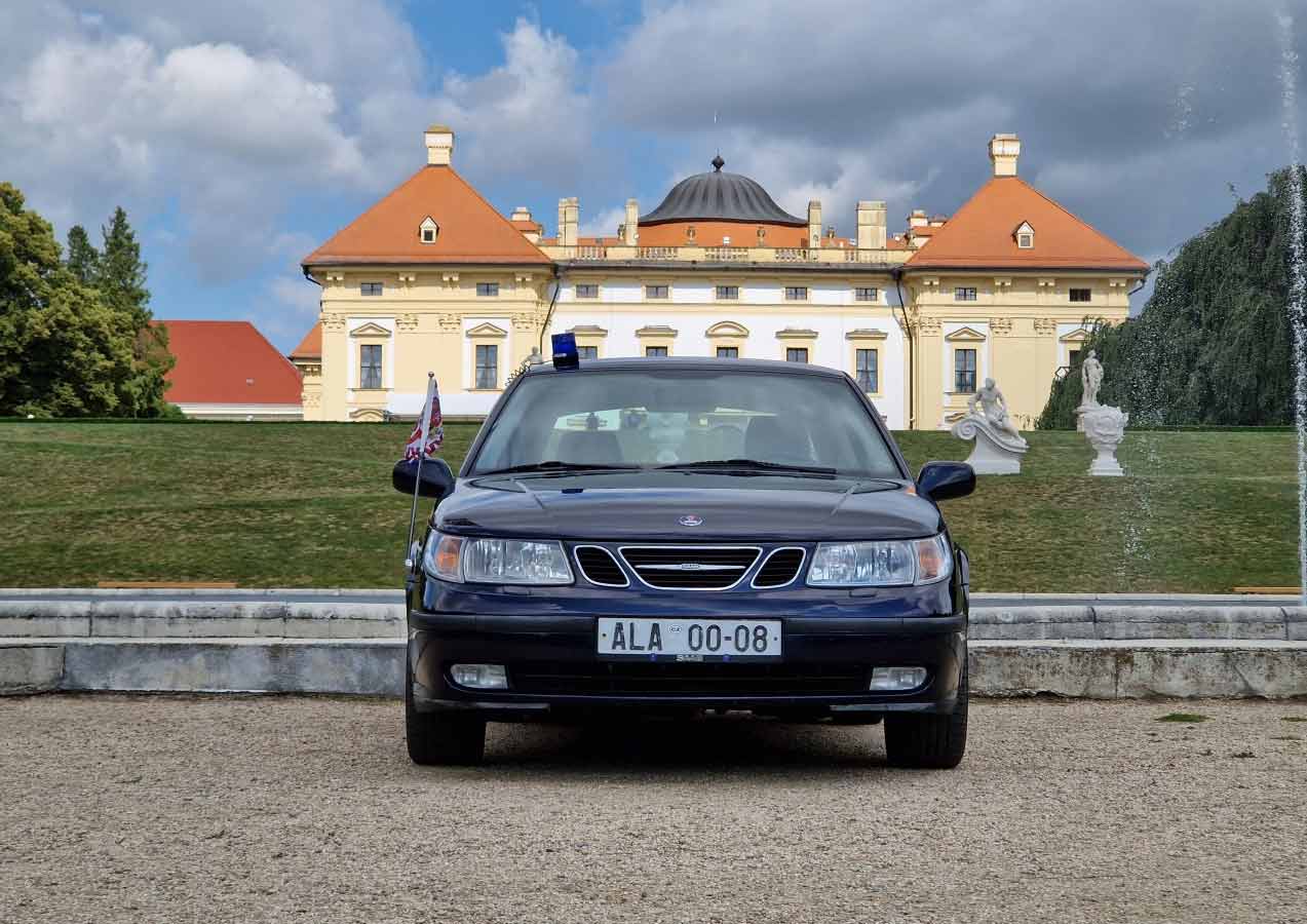 A Glimpse into History: The Czech Government's Fleet of Seven Saab 9-5s, Purchased in 2001