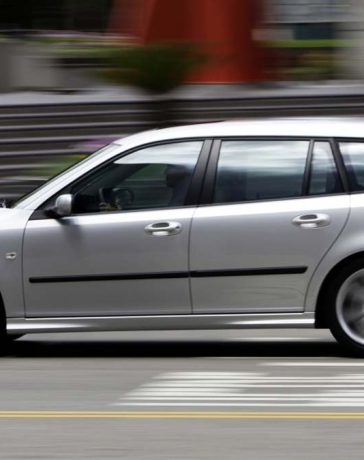 A Saab 9-3 NG in motion—still captivating enthusiasts and journalists years after production ended.