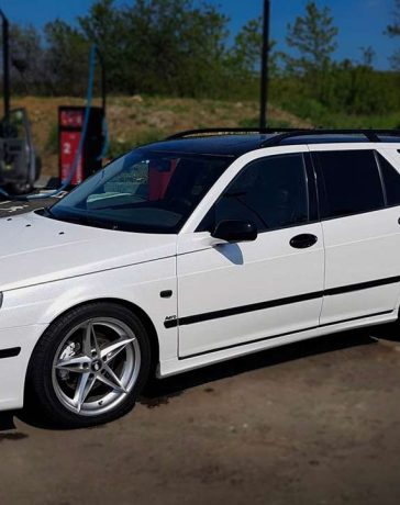 Pearl White Sleeper - Saab 9-5 Wagon