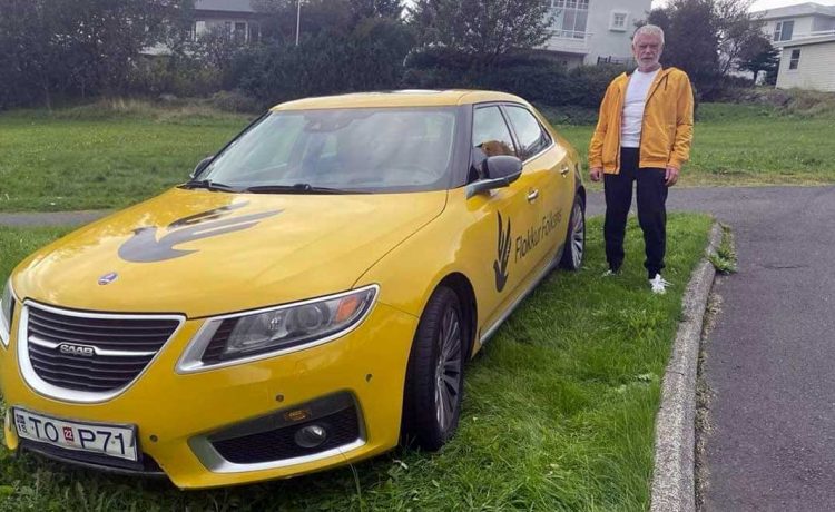 Tomas Tomasson and his favorite Saab 9-5ng