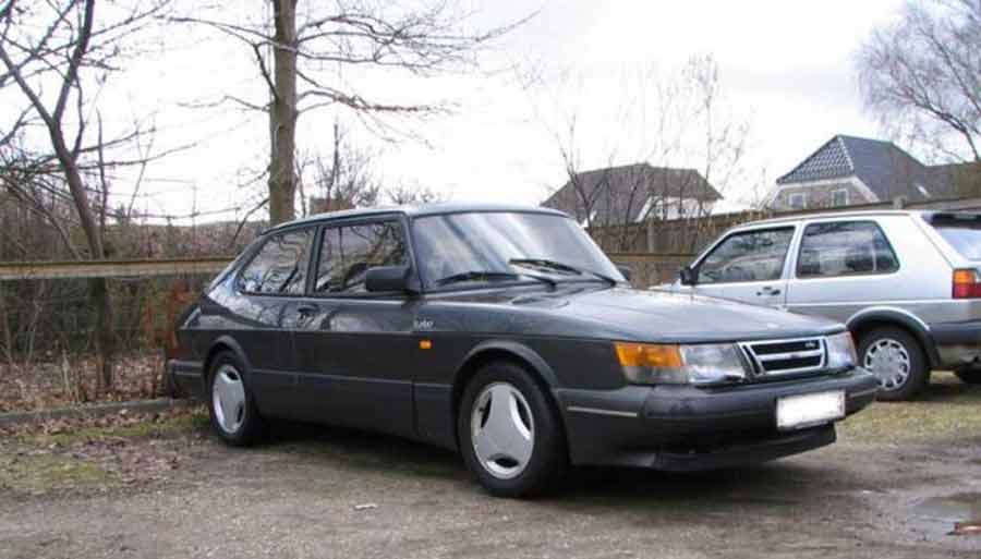 Nikolai's Saab 900 T16 Aero 175hp