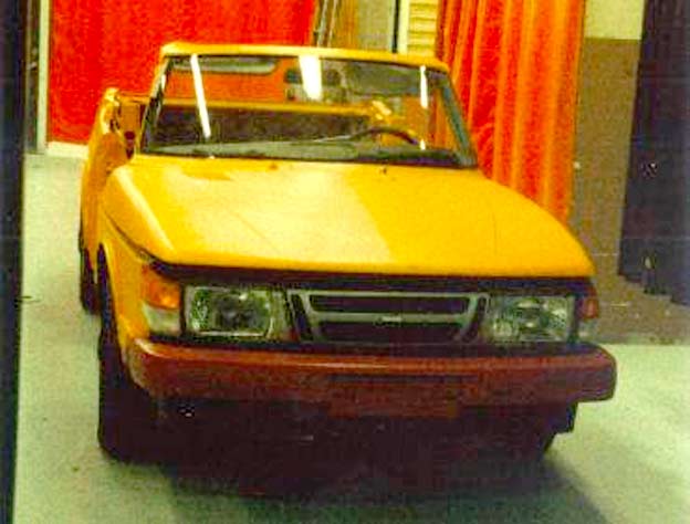 Saab 900 Cabrio crash test car