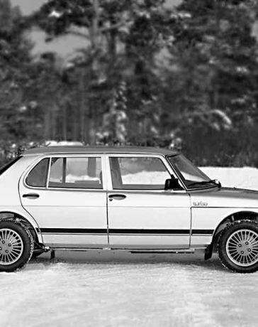 Saab 900 Finlandia