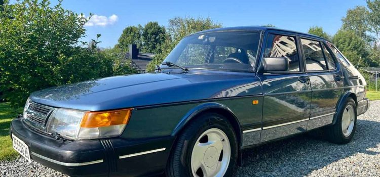 A pristine 1993 Saab 900 Griffin with low mileage, well-maintained and available for $7,100 USD. This classic beauty is a rare gem for Saab enthusiasts.