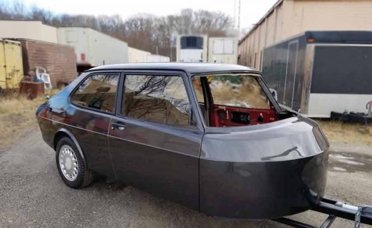 Saab 900 trailer