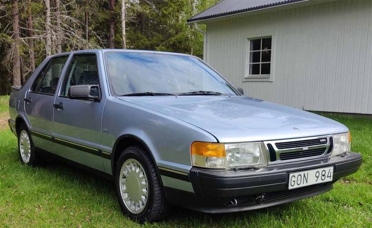 Rare Gem: Immaculate Saab 9000 Turbo 16 from 1985, a Remarkable Survivor