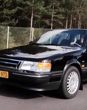 Saab 9000 V8: "Beneath the hood, the source of the captivating sound is revealed: the V8 engine