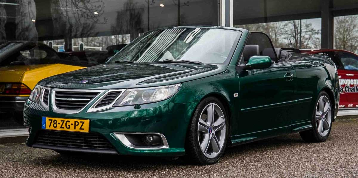 Drive in Style with a Beautiful Hunter Green Saab 9-3 Cabrio for Sale at Saab AutoFirst Apeldoorn