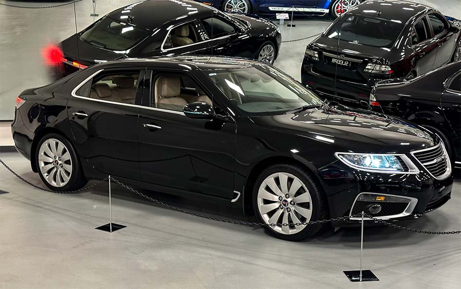 A stunning Saab 9-5NG Aero Turbo6 on display at the National Automobile Museum of Tasmania's 'SAAB - BORN FROM JETS' exhibition.