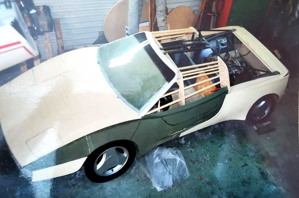 An early glimpse of Tommy Gullberg working on the Saab Future during its construction in 1985—turning scrap into a supercar.