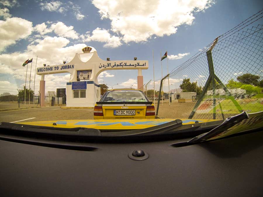 Saab team on the border with Jordan