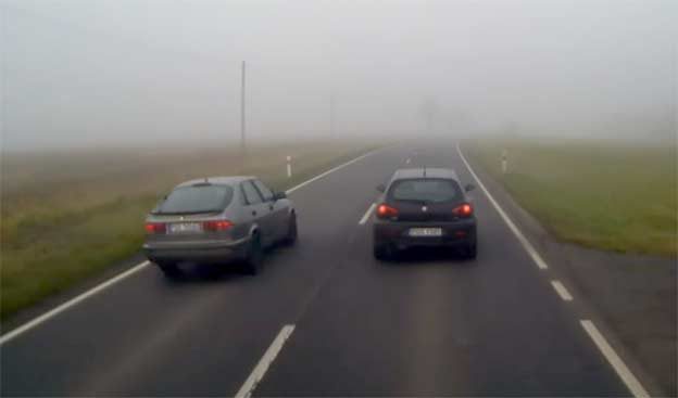 Dangerous overtaking in very bad conditions for driving