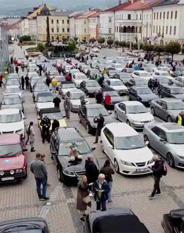 Saab Session Slovakia 2024 – a colorful display of Saab's finest models in Tále, Slovakia, where enthusiasts celebrated the marque’s engineering and heritage.