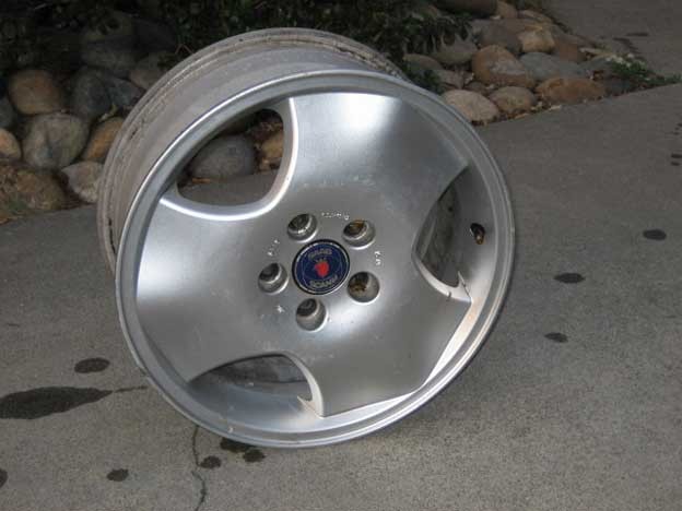 Classic Saab Tri-spoke wheels