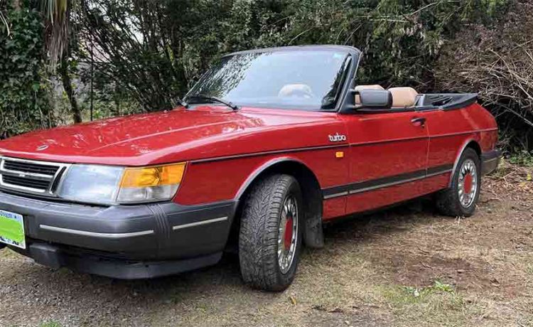 One-Family-Owned 1989 Saab 900 Turbo Convertible