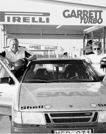 Gert Karlsson and Erik Carlsson in the passenger seat on the "lap of honor" of the Talaldega track in 1986, from the Bilsport magazine archive