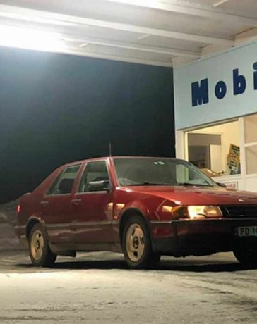 Saab-enthusiast with a heart of a true Saab-optimist! After seven years abandoned in a field, this 27-year-old owner successfully revives his beloved Saab and hits the road once again