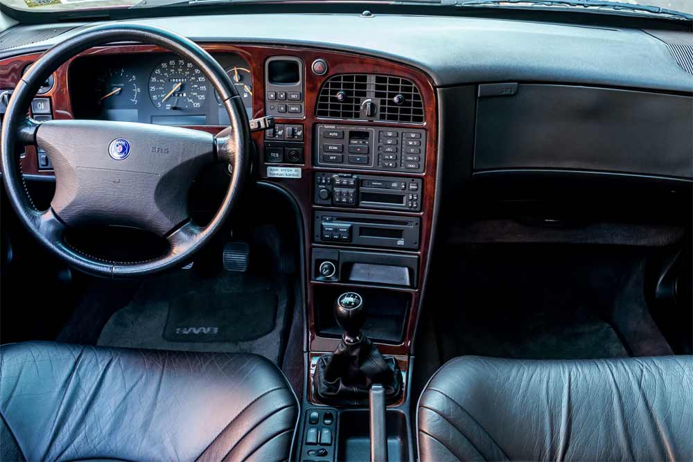 Renowned for their exceptional build quality and luxury, the seats in this Saab represent an industry benchmark in comfort and durability, reflecting the car's enduring structural integrity and high safety standards.